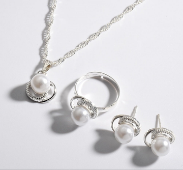 Pearl Pendant Set